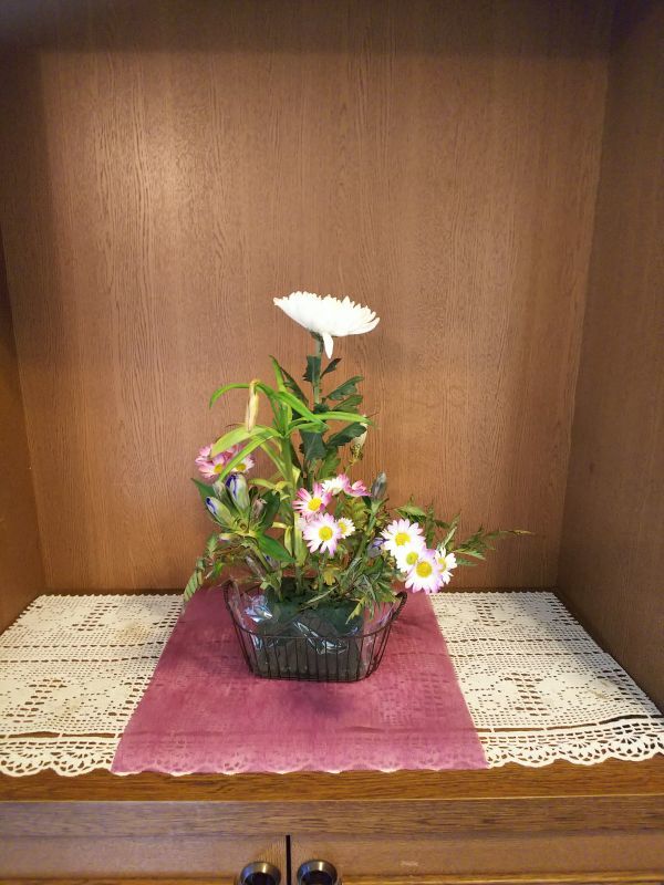 京都市右京区の相続税・贈与税対策申告相談室の応接室の花（１１月８日）